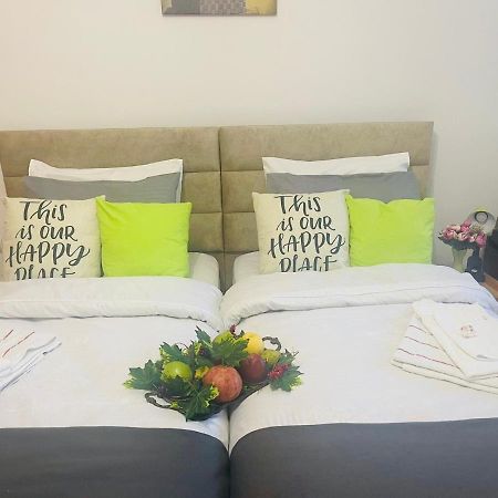 Spacious 2 Bedrooms In The Center Of Jerevan Exteriör bild