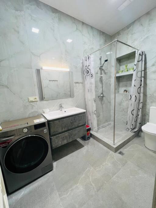 Spacious 2 Bedrooms In The Center Of Jerevan Exteriör bild