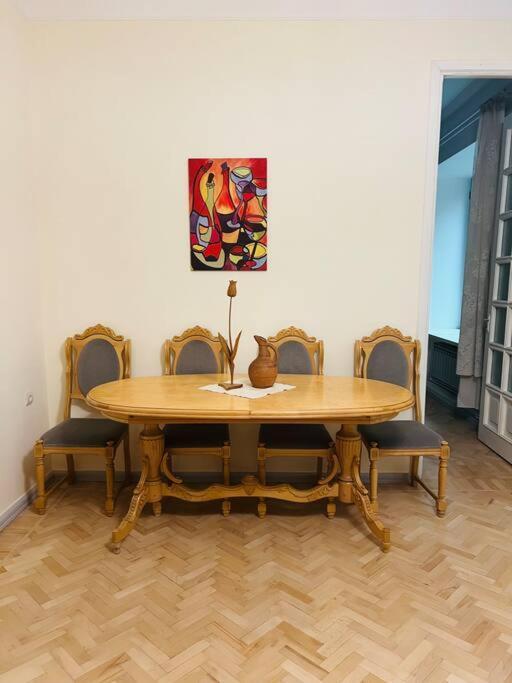 Spacious 2 Bedrooms In The Center Of Jerevan Exteriör bild