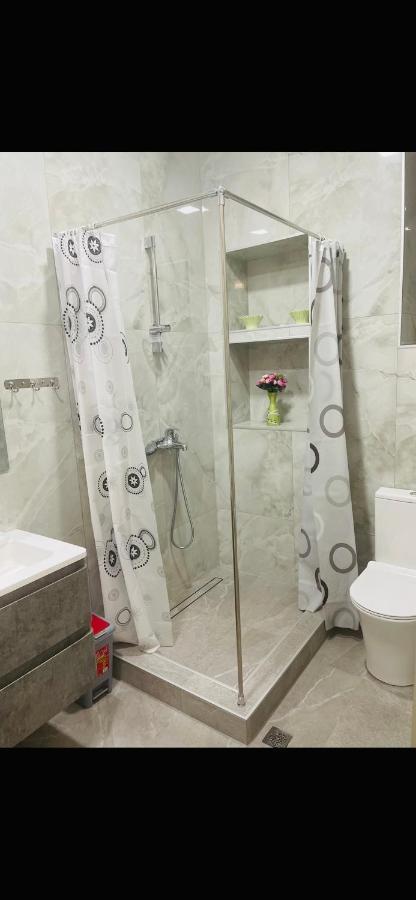 Spacious 2 Bedrooms In The Center Of Jerevan Exteriör bild
