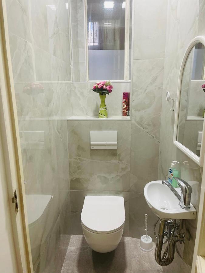 Spacious 2 Bedrooms In The Center Of Jerevan Exteriör bild